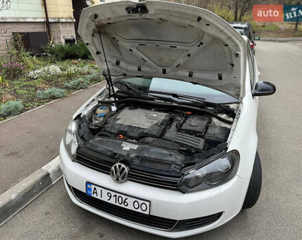 Білий Фольксваген Джетта, об'ємом двигуна 2 л та пробігом 243 тис. км за 7500 $, фото 21 на Automoto.ua