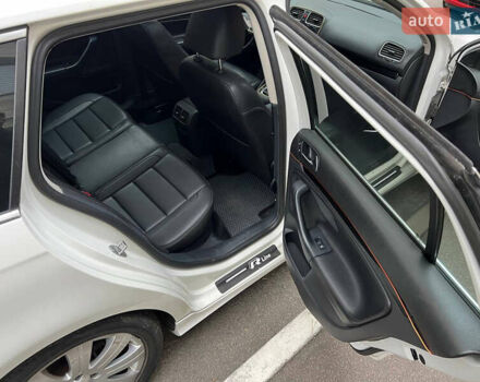 Білий Фольксваген Джетта, об'ємом двигуна 2 л та пробігом 243 тис. км за 7500 $, фото 7 на Automoto.ua