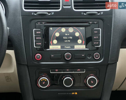 Білий Фольксваген Джетта, об'ємом двигуна 1.98 л та пробігом 257 тис. км за 7700 $, фото 38 на Automoto.ua