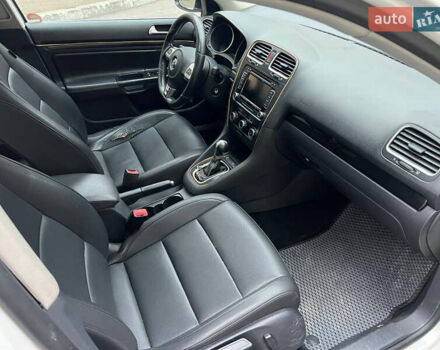 Білий Фольксваген Джетта, об'ємом двигуна 2 л та пробігом 243 тис. км за 7500 $, фото 9 на Automoto.ua