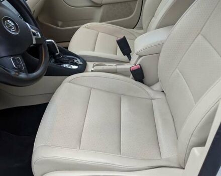 Белый Фольксваген Джетта, объемом двигателя 2.5 л и пробегом 268 тыс. км за 8500 $, фото 12 на Automoto.ua