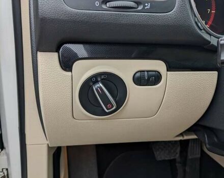 Белый Фольксваген Джетта, объемом двигателя 2.5 л и пробегом 268 тыс. км за 8500 $, фото 13 на Automoto.ua