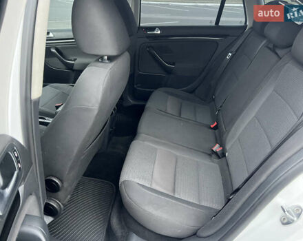 Белый Фольксваген Джетта, объемом двигателя 2.5 л и пробегом 259 тыс. км за 7200 $, фото 17 на Automoto.ua