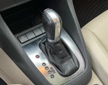 Фольксваген Джетта 2012 в Киеве на Automoto.ua Белый Фольксваген Джетта, объемом двигателя 2 л и пробегом 278 тыс. км за 8500 $, фото 15 на Automoto.ua