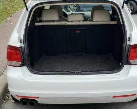 Фольксваген Джетта 2012 в Киеве на Automoto.ua Белый Фольксваген Джетта, объемом двигателя 2 л и пробегом 278 тыс. км за 8500 $, фото 18 на Automoto.ua