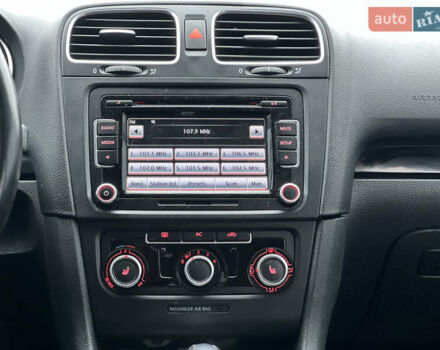 Белый Фольксваген Джетта, объемом двигателя 2.5 л и пробегом 259 тыс. км за 7200 $, фото 14 на Automoto.ua