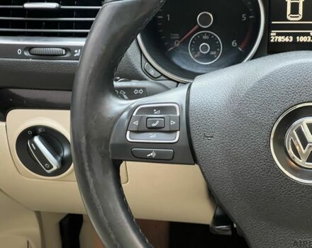 Фольксваген Джетта 2012 в Киеве на Automoto.ua Белый Фольксваген Джетта, объемом двигателя 2 л и пробегом 278 тыс. км за 8500 $, фото 12 на Automoto.ua