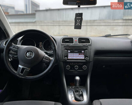 Белый Фольксваген Джетта, объемом двигателя 2.5 л и пробегом 258 тыс. км за 6500 $, фото 21 на Automoto.ua