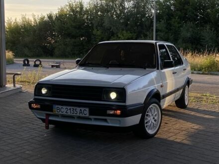 Белый Фольксваген Джетта, объемом двигателя 1.8 л и пробегом 176 тыс. км за 1500 $, фото 1 на Automoto.ua