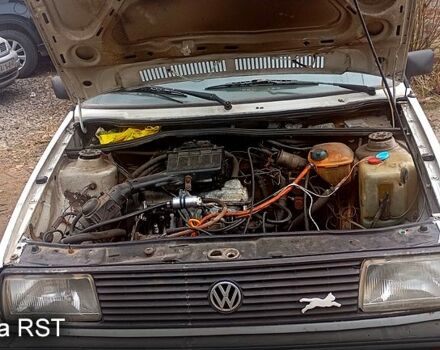 Белый Фольксваген Джетта, объемом двигателя 1.6 л и пробегом 330 тыс. км за 800 $, фото 1 на Automoto.ua