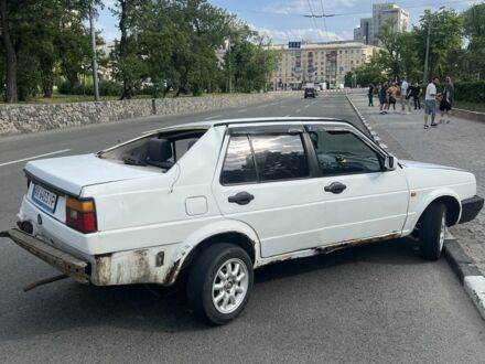 Белый Фольксваген Джетта, объемом двигателя 1.8 л и пробегом 295 тыс. км за 450 $, фото 1 на Automoto.ua