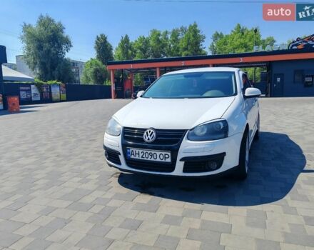 Белый Фольксваген Джетта, объемом двигателя 1.6 л и пробегом 355 тыс. км за 5347 $, фото 1 на Automoto.ua