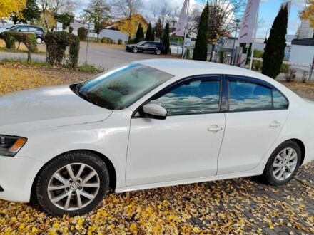Фольксваген Джетта 2010 в Львове на Automoto.ua Белый Фольксваген Джетта, объемом двигателя 2.5 л и пробегом 323 тыс. км за 6000 $, фото 1 на Automoto.ua