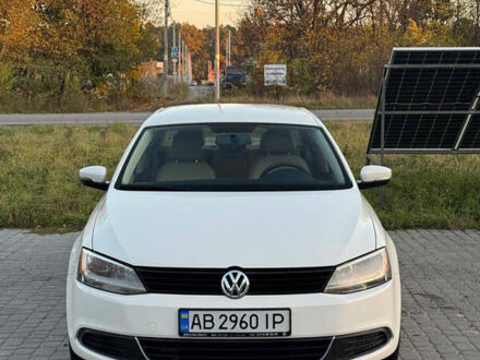 Фольксваген Джетта 2012 в Виннице на Automoto.ua Белый Фольксваген Джетта, объемом двигателя 2.48 л и пробегом 199 тыс. км за 8500 $, фото 1 на Automoto.ua