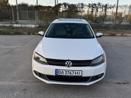 Фольксваген Джетта 2012 в Кропивницком (Кировограде) на Automoto.ua Белый Фольксваген Джетта, объемом двигателя 2.5 л и пробегом 273 тыс. км за 9500 $, фото 1 на Automoto.ua