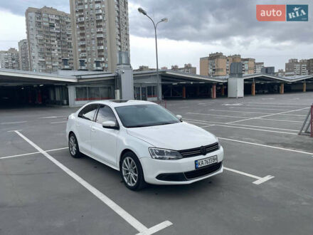 Фольксваген Джетта 2012 в Киеве на Automoto.ua Белый Фольксваген Джетта, объемом двигателя 2.5 л и пробегом 210 тыс. км за 10500 $, фото 1 на Automoto.ua