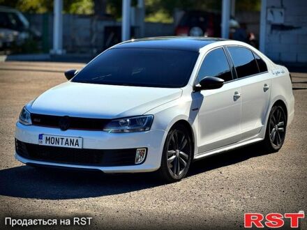 Білий Фольксваген Джетта, об'ємом двигуна 2 л та пробігом 215 тис. км за 10500 $, фото 1 на Automoto.ua