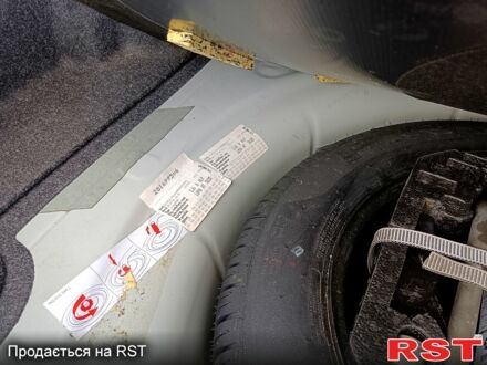 Фольксваген Джетта 2012 в Днепре (Днепропетровске) на Automoto.ua Белый Фольксваген Джетта, объемом двигателя 2 л и пробегом 90 тыс. км за 14200 $, фото 1 на Automoto.ua
