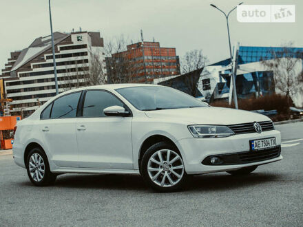 Фольксваген Джетта 2012 у Дніпро (Дніпропетровську) на Automoto.ua Білий Фольксваген Джетта, об'ємом двигуна 1.4 л та пробігом 177 тис. км за 11000 $, фото 1 на Automoto.ua