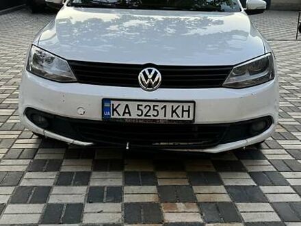 Белый Фольксваген Джетта, объемом двигателя 1.97 л и пробегом 280 тыс. км за 8000 $, фото 1 на Automoto.ua