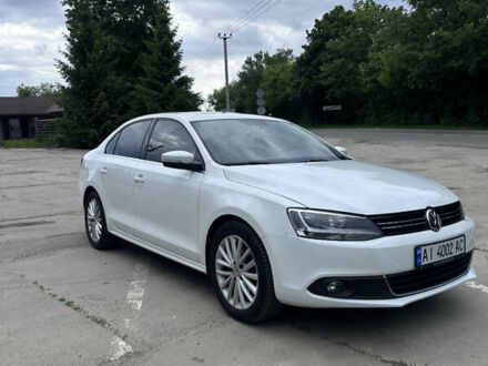 Фольксваген Джетта 2014 у Києві на Automoto.ua Білий Фольксваген Джетта, об'ємом двигуна 1.8 л та пробігом 192 тис. км за 10699 $, фото 1 на Automoto.ua