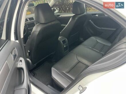 Белый Фольксваген Джетта, объемом двигателя 1.97 л и пробегом 265 тыс. км за 9900 $, фото 1 на Automoto.ua