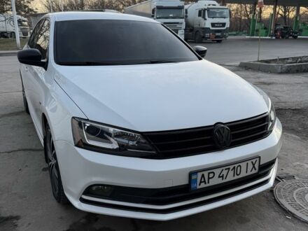 Белый Фольксваген Джетта, объемом двигателя 1.8 л и пробегом 200 тыс. км за 11000 $, фото 1 на Automoto.ua