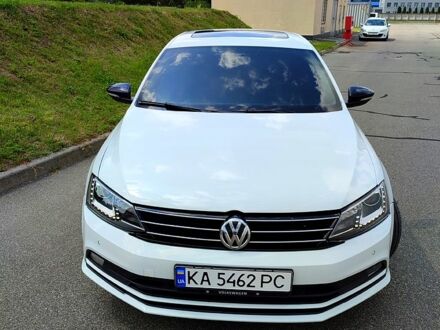 Фольксваген Джетта 2015 в Борисполе на Automoto.ua Белый Фольксваген Джетта, объемом двигателя 2 л и пробегом 232 тыс. км за 11500 $, фото 1 на Automoto.ua