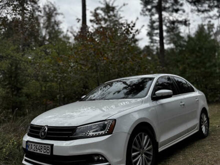 Фольксваген Джетта 2015 у Києві на Automoto.ua Білий Фольксваген Джетта, об'ємом двигуна 1.8 л та пробігом 115 тис. км за 10800 $, фото 1 на Automoto.ua