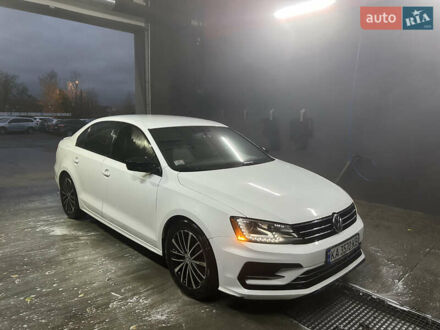 Белый Фольксваген Джетта, объемом двигателя 1.8 л и пробегом 170 тыс. км за 11777 $, фото 1 на Automoto.ua