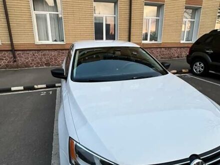 Фольксваген Джетта 2015 у Києві на Automoto.ua Білий Фольксваген Джетта, об'ємом двигуна 2 л та пробігом 187 тис. км за 9700 $, фото 1 на Automoto.ua