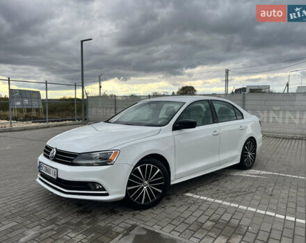 Фольксваген Джетта 2015 в Львове на Automoto.ua Белый Фольксваген Джетта, объемом двигателя 1.8 л и пробегом 98 тыс. км за 11200 $, фото 1 на Automoto.ua