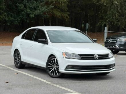 Фольксваген Джетта 2016 в Ровно на Automoto.ua Белый Фольксваген Джетта, объемом двигателя 1.8 л и пробегом 70 тыс. км за 4500 $, фото 1 на Automoto.ua