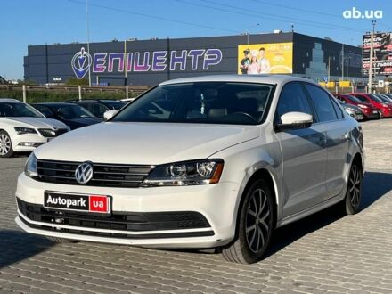 Фольксваген Джетта 2016 в Львове на Automoto.ua Белый Фольксваген Джетта, объемом двигателя 1.4 л и пробегом 105 тыс. км за 10990 $, фото 1 на Automoto.ua