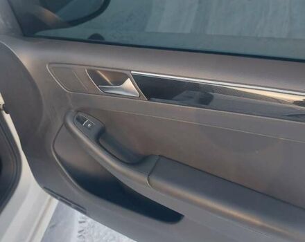 Белый Фольксваген Джетта, объемом двигателя 1.6 л и пробегом 178 тыс. км за 11000 $, фото 1 на Automoto.ua