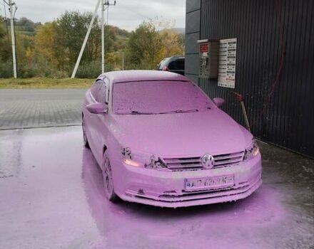 Белый Фольксваген Джетта, объемом двигателя 1.6 л и пробегом 219 тыс. км за 11300 $, фото 1 на Automoto.ua