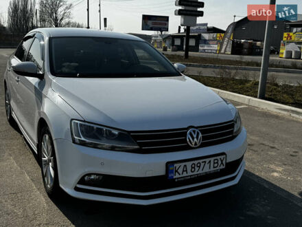 Фольксваген Джетта 2016 у Києві на Automoto.ua Білий Фольксваген Джетта, об'ємом двигуна 1.6 л та пробігом 207 тис. км за 12500 $, фото 1 на Automoto.ua