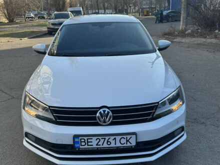 Фольксваген Джетта 2016 в Николаеве на Automoto.ua Белый Фольксваген Джетта, объемом двигателя 1.6 л и пробегом 195 тыс. км за 12400 $, фото 1 на Automoto.ua