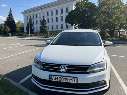 Фольксваген Джетта 2016 в Краматорске на Automoto.ua Белый Фольксваген Джетта, объемом двигателя 1.6 л и пробегом 140 тыс. км за 10500 $, фото 1 на Automoto.ua