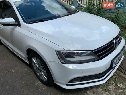 Белый Фольксваген Джетта, объемом двигателя 1.6 л и пробегом 165 тыс. км за 9900 $, фото 1 на Automoto.ua
