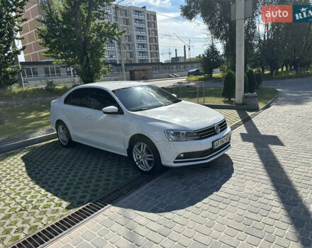 Белый Фольксваген Джетта, объемом двигателя 1.6 л и пробегом 203 тыс. км за 10800 $, фото 1 на Automoto.ua