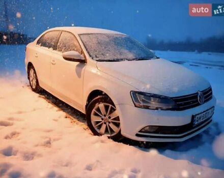 Белый Фольксваген Джетта, объемом двигателя 1.6 л и пробегом 201 тыс. км за 9800 $, фото 1 на Automoto.ua