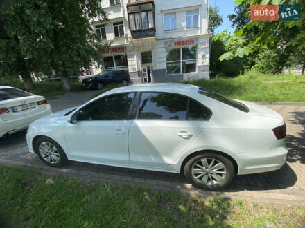 Фольксваген Джетта 2016 у Києві на Automoto.ua Білий Фольксваген Джетта, об'ємом двигуна 1.6 л та пробігом 94 тис. км за 12000 $, фото 1 на Automoto.ua
