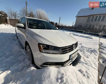 Белый Фольксваген Джетта, объемом двигателя 1.8 л и пробегом 125 тыс. км за 11000 $, фото 1 на Automoto.ua