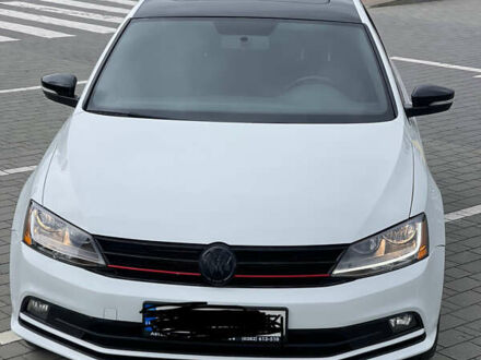 Белый Фольксваген Джетта, объемом двигателя 1.8 л и пробегом 118 тыс. км за 10000 $, фото 1 на Automoto.ua