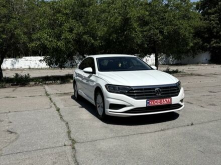 Фольксваген Джетта 2019 в Никополе на Automoto.ua Белый Фольксваген Джетта, объемом двигателя 1.4 л и пробегом 130 тыс. км за 14000 $, фото 1 на Automoto.ua