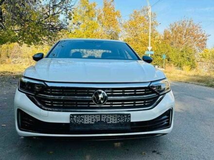 Фольксваген Джетта 2022 у Києві на Automoto.ua Білий Фольксваген Джетта, об'ємом двигуна 1.5 л та пробігом 32 тис. км за 15800 $, фото 1 на Automoto.ua