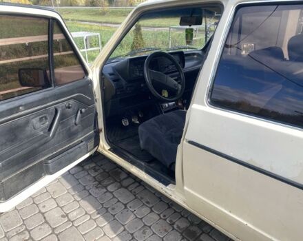 Бежевий Фольксваген Джетта, об'ємом двигуна 1.8 л та пробігом 88 тис. км за 955 $, фото 4 на Automoto.ua