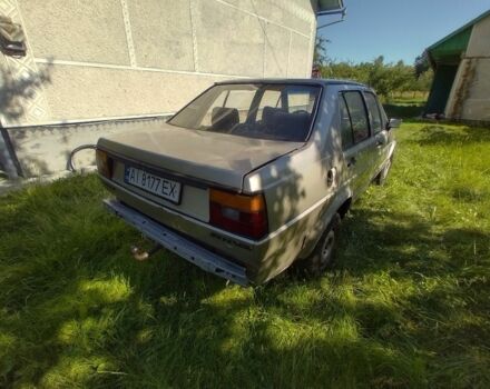 Бежевый Фольксваген Джетта, объемом двигателя 1.6 л и пробегом 438 тыс. км за 700 $, фото 2 на Automoto.ua