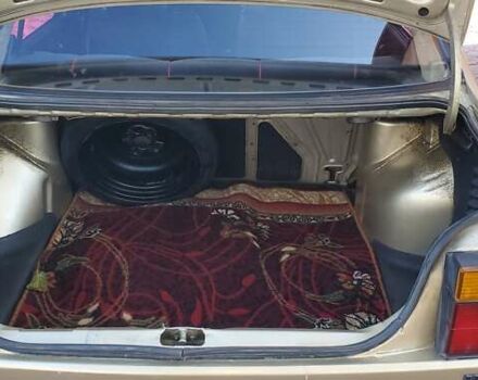 Бежевый Фольксваген Джетта, объемом двигателя 1.6 л и пробегом 170 тыс. км за 1500 $, фото 5 на Automoto.ua